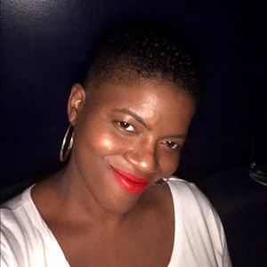 Meet your Posher, Candis